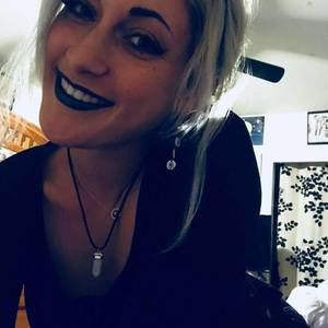 Meet your Posher, Alicia